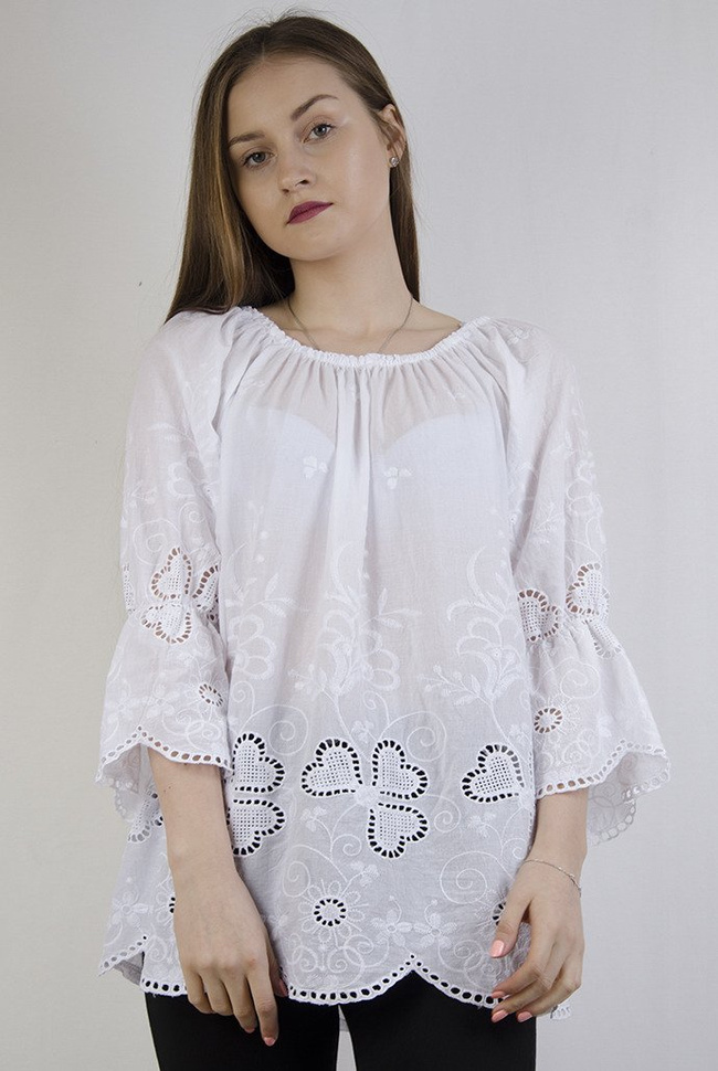 Biała bluzka z rozszerzanymi rękawami 