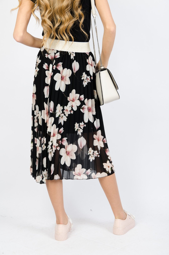 PLISOWANA SPÓDNICA W KWIATY W KOLORZE CZARNYM