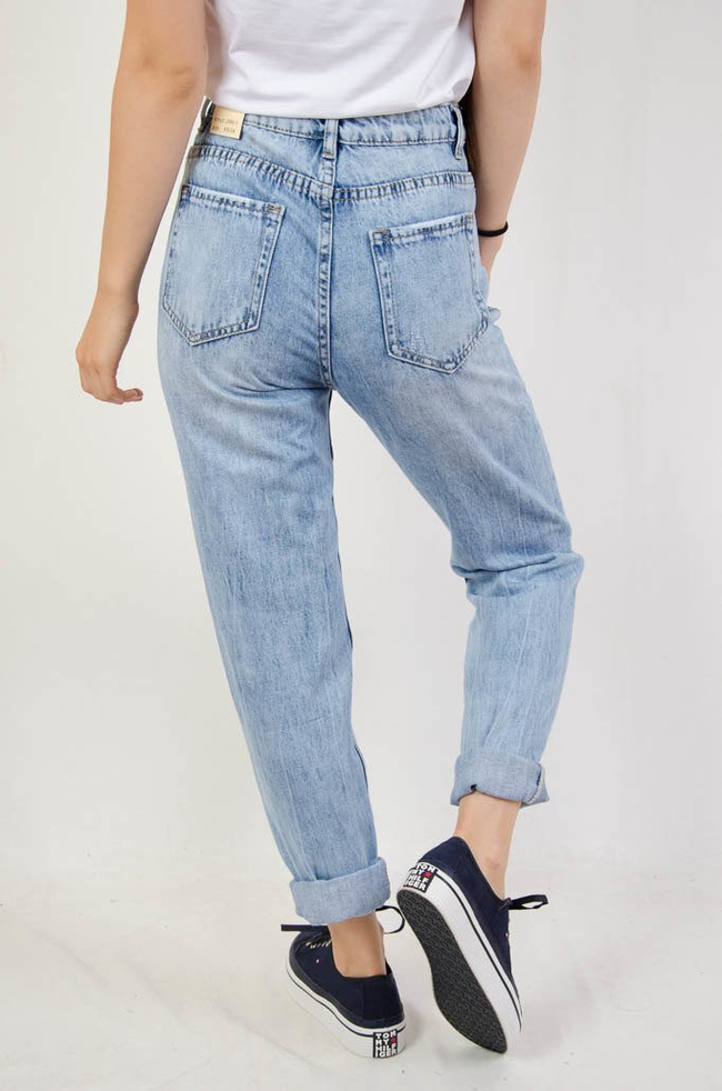 SPODNIE JEANSOWE TYPU BOYFRIEND Z PRZETARCIAMI