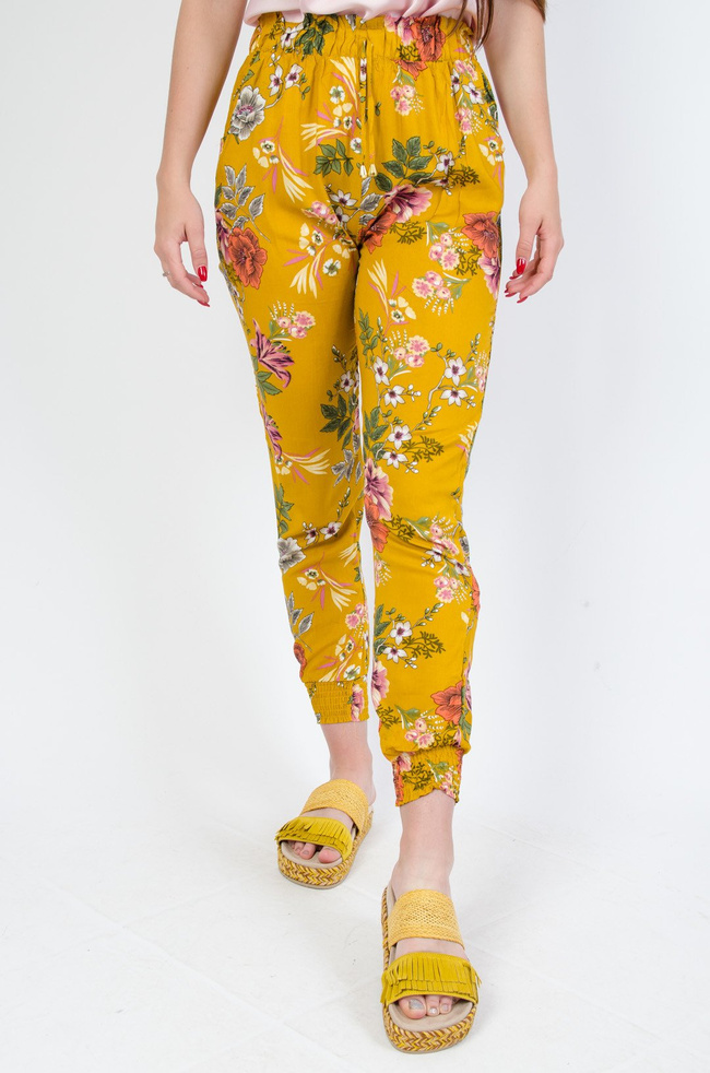 Żółte alladynki w kwiaty