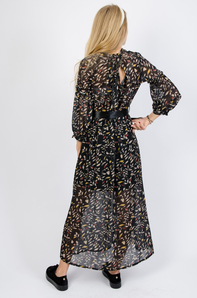 Długa czarna sukienka w kwiaty