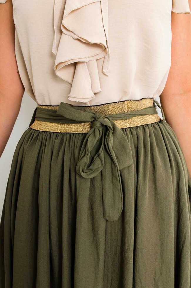 ZIELONA SPÓDNICA MAXI Z WIĄZANIEM-ZŁOTA GUMA W PASIE