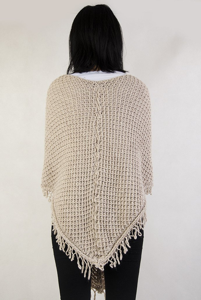 Beżowe sweterkowe ponczo