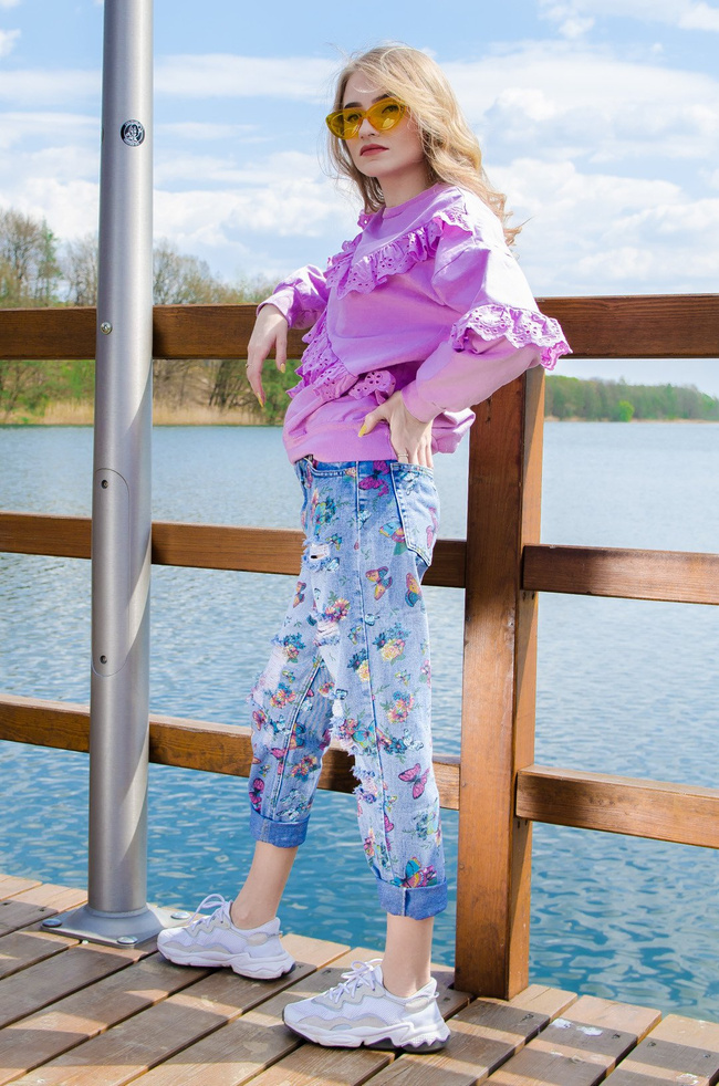 SPODNIE W MOTYLE TYPU RELAXED FIT