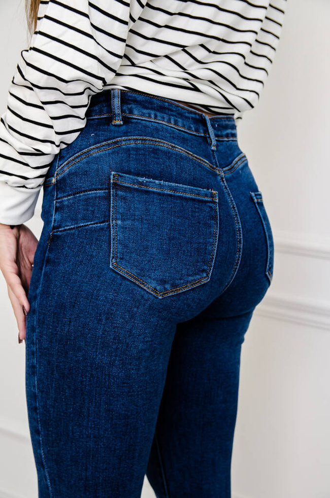 CIEMNE SPODNIE JEANSOWE- PLUS SIZE