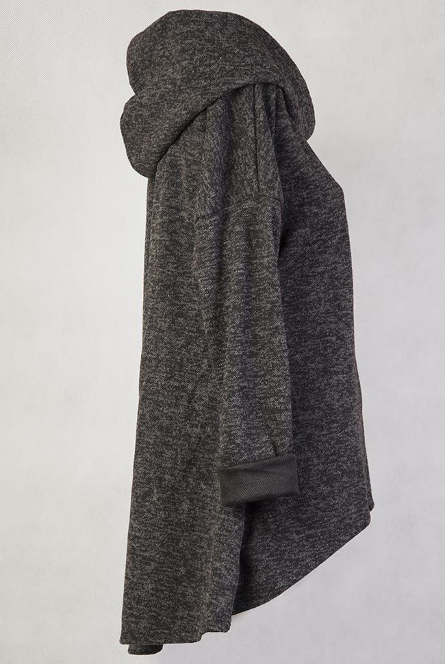 Czarna, asymetryczna bluzka