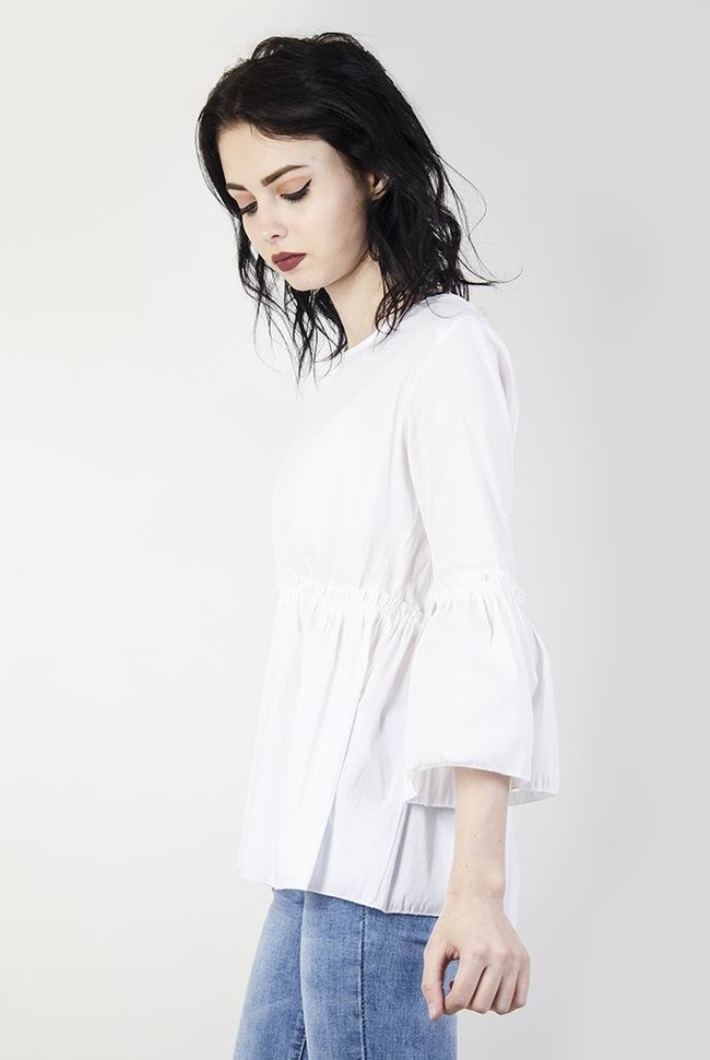 Biała koszula z wiązaniem z tyłu