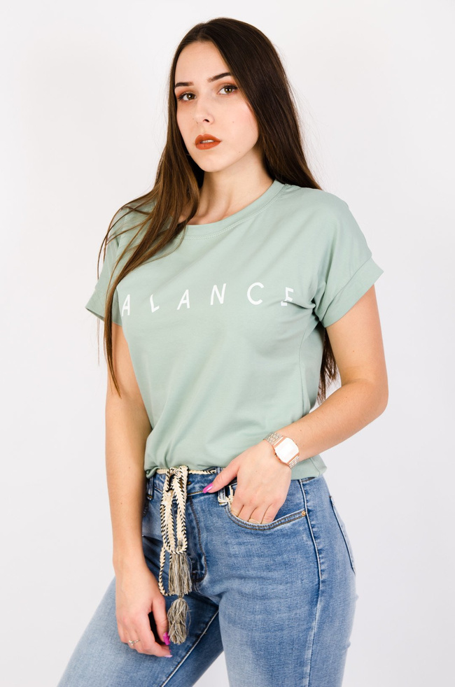 TURKUSOWY T-SHIRT Z NAPISEM BALANCE