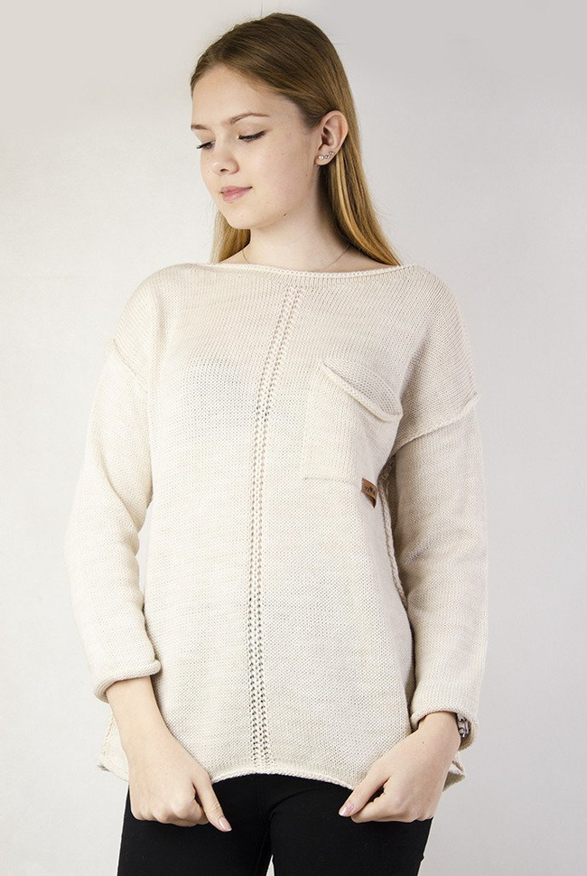 Beżowy sweter z kieszonką