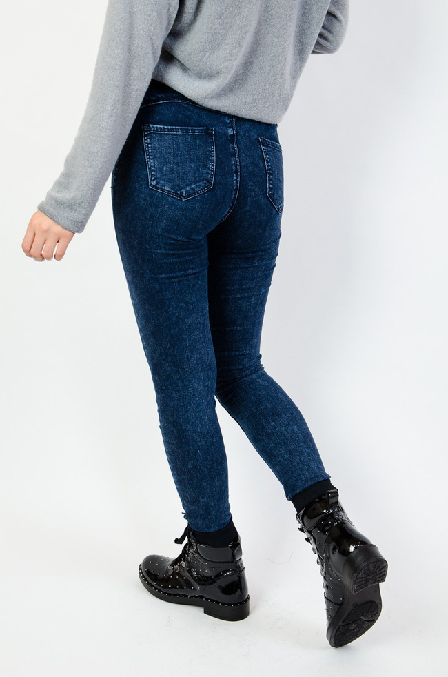 Spodnie skinny z wysokim stanem oraz falbaną w pasie