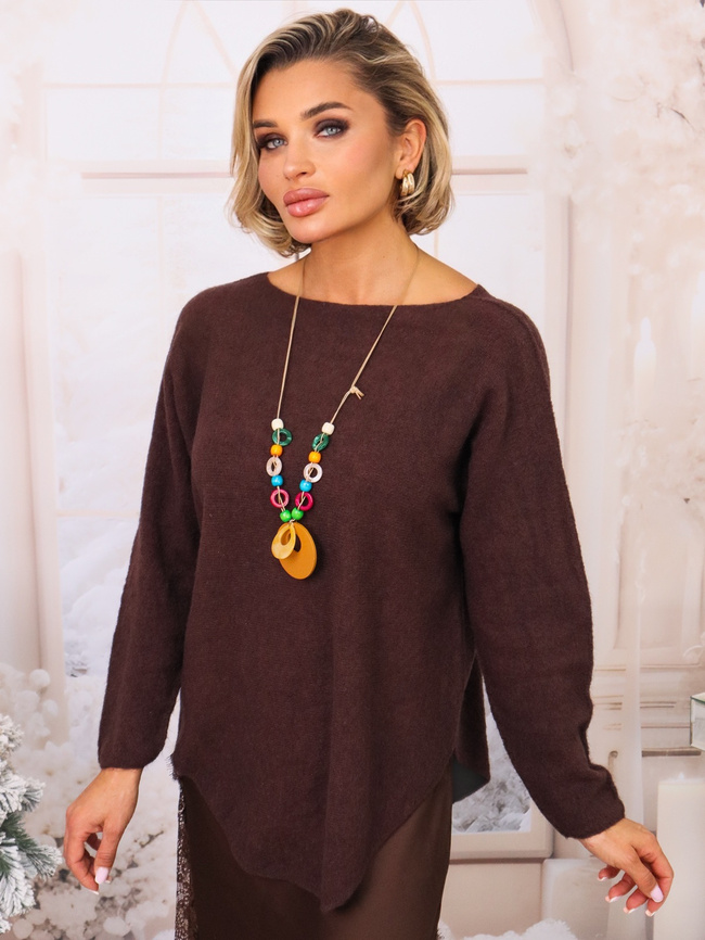 SWETER JEDNOLITY DZIANINOWY Z NASZYJNIKIEM- CZEKOLADOWY