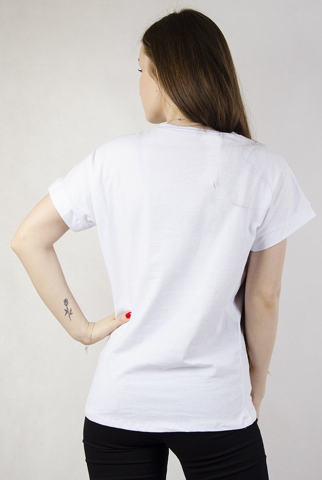 Biała bluzka z napisem " Blonde"