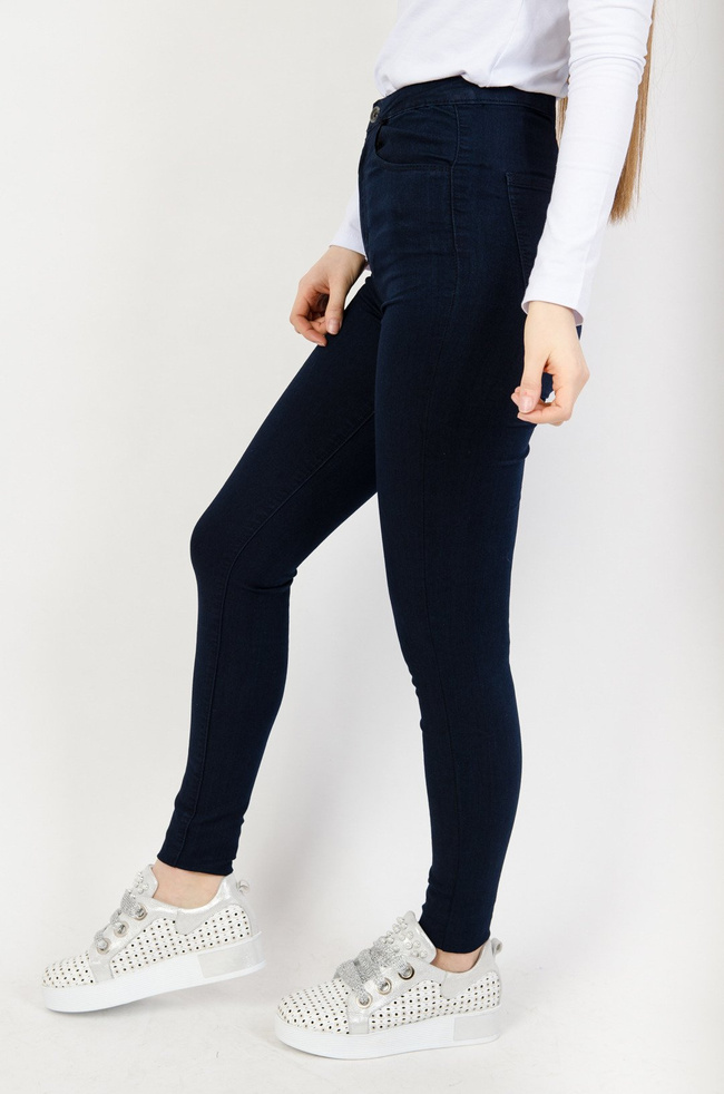 Intensywnie granatowe rurki z wysokim stanem