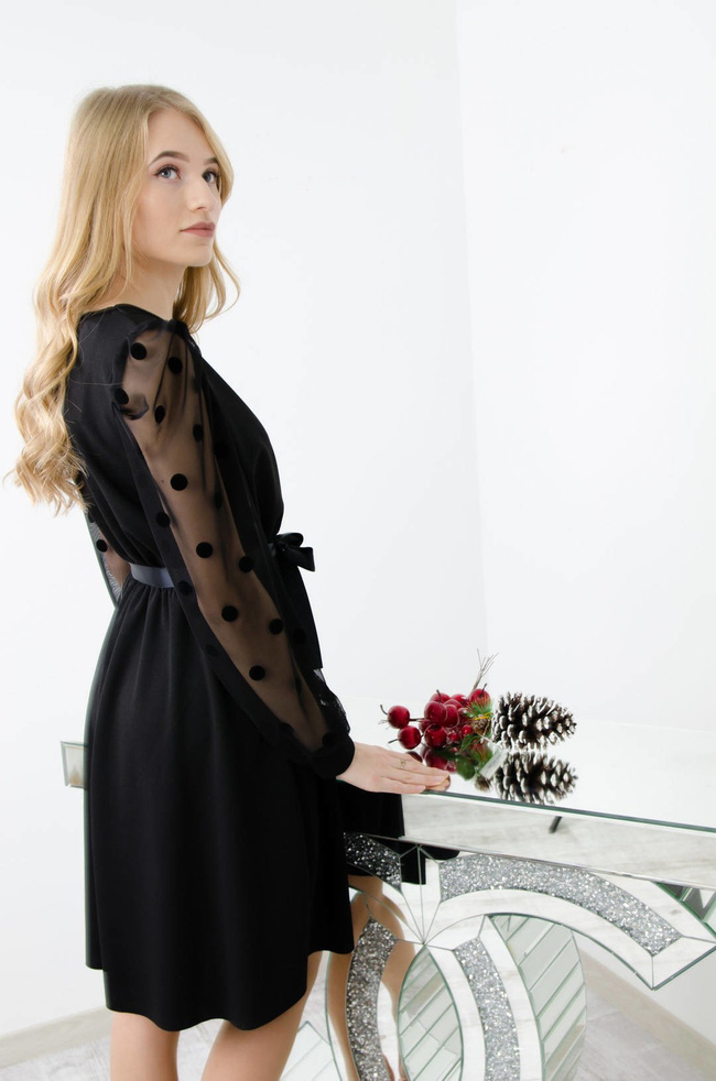 CZARNA SUKIENKA Z KOPERTOWYM DEKOLTEM,WIĄZANA W PASIE WSTĄŻKĄ