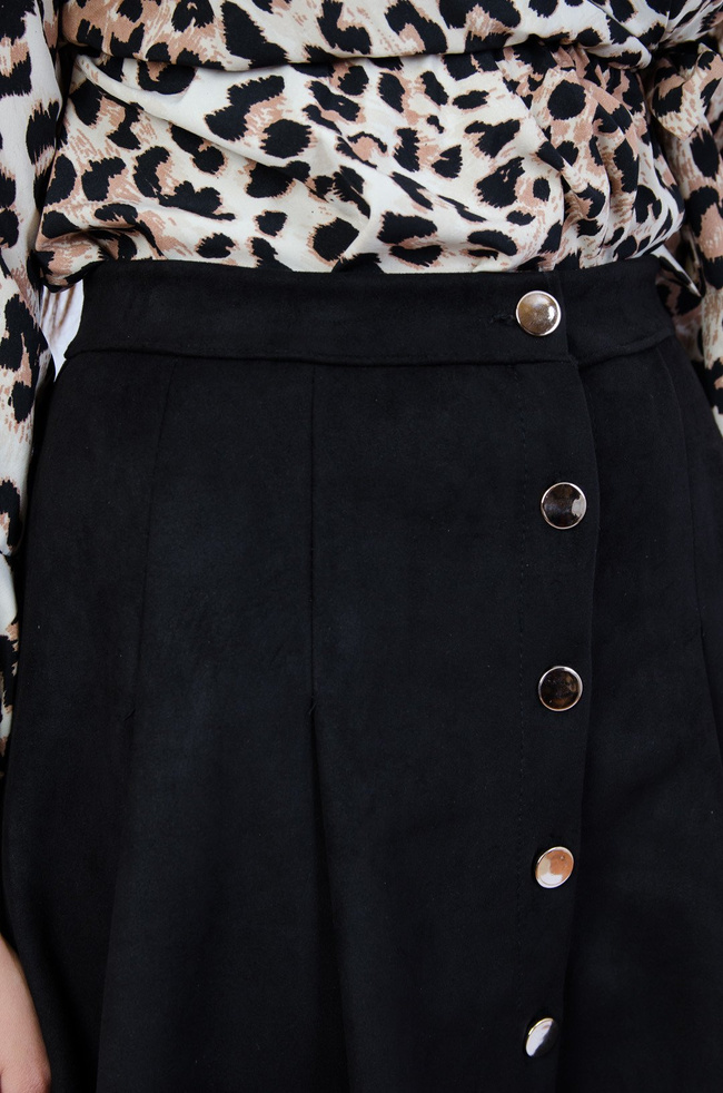 Spódniczka zamszowa z guzikami