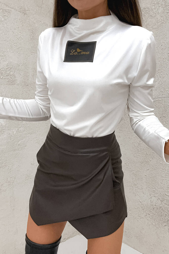 BLUZKA OVERSIZE Z NASZYWKĄ PÓŁGOLF- BIAŁA