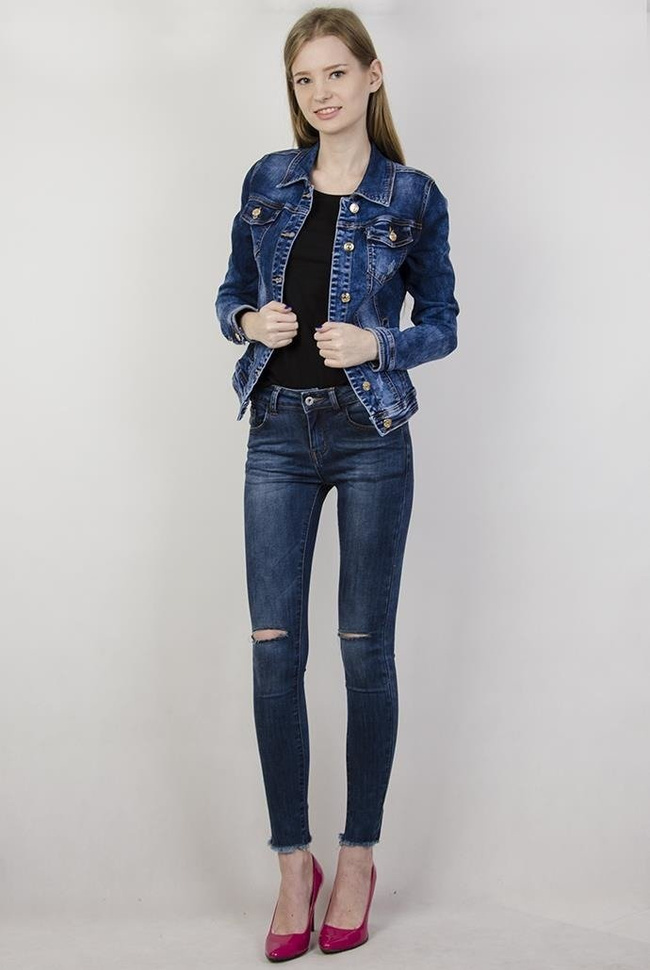 Kurtka jeansowa zapinana na guziki