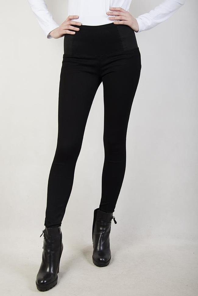 Czarne spodnie typu tregginsy, z gumą w pasie