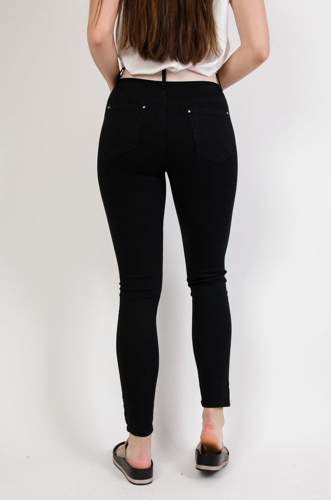 (DUŻE ROZMIARY) Czarne spodnie rurki jeansowe