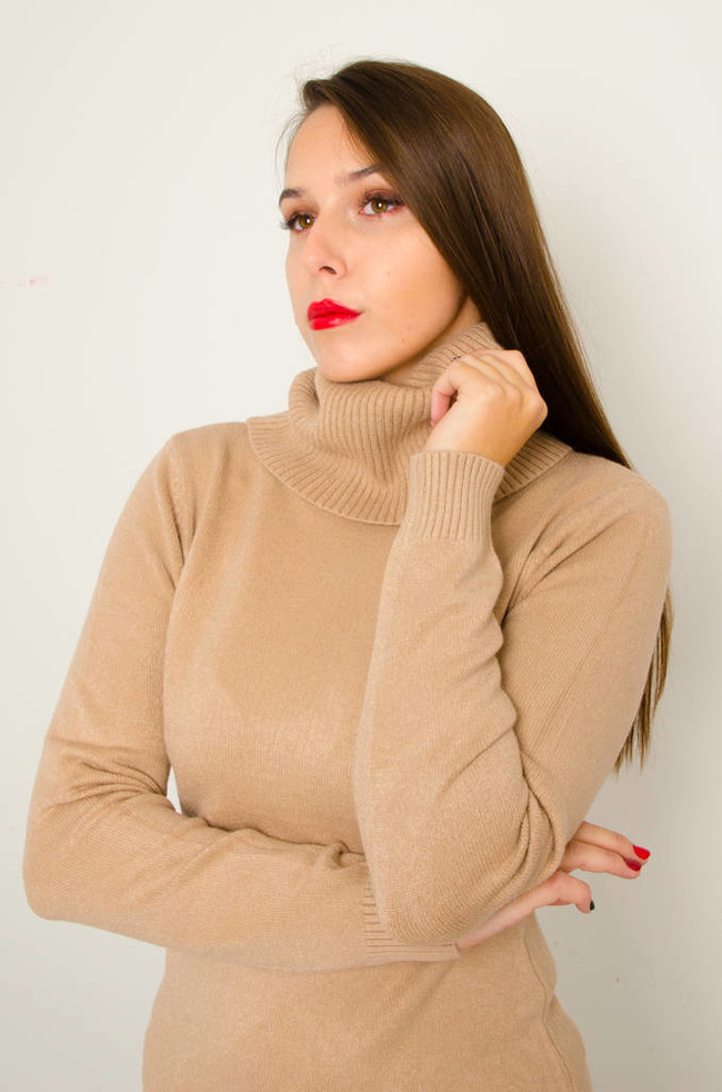 SUKIENKA MIDI SWETERKOWA Z GOLFEM- BRĄZOWA