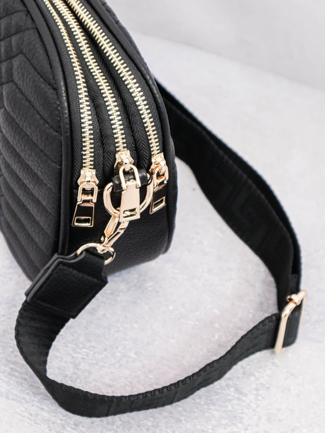 TOREBKA PIKOWANA KUFEREK- CZARNA