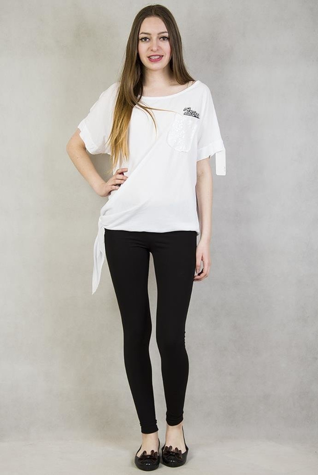 Biała bluzka z naszywką "Angel"