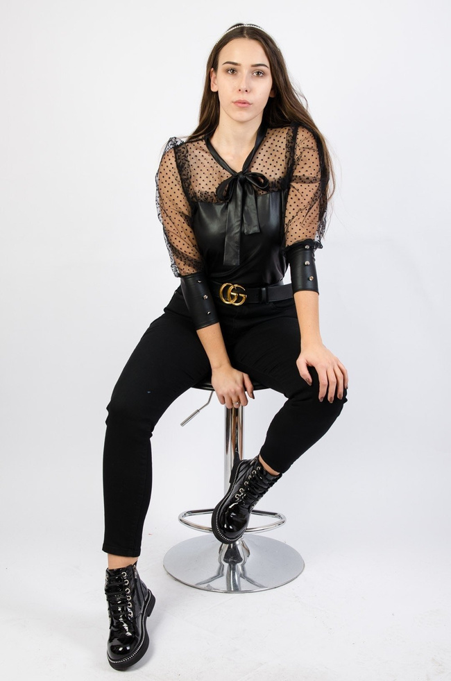 CZARNA BLUZKA Z IMITACJI SKÓRY Z SIATKĄ