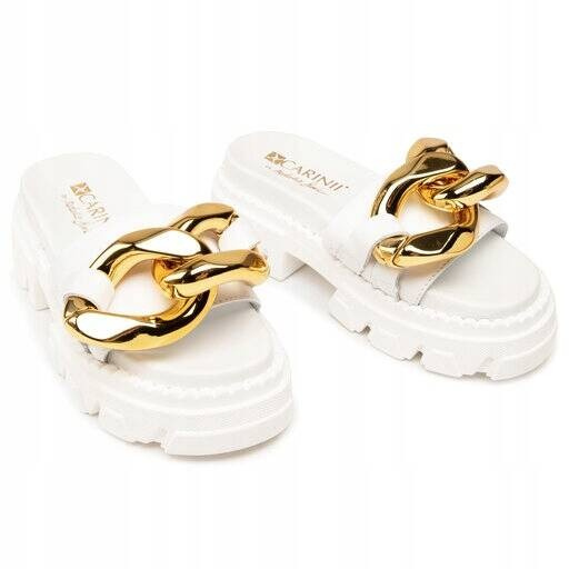 KLAPKI NA PLATFORMIE CARINII