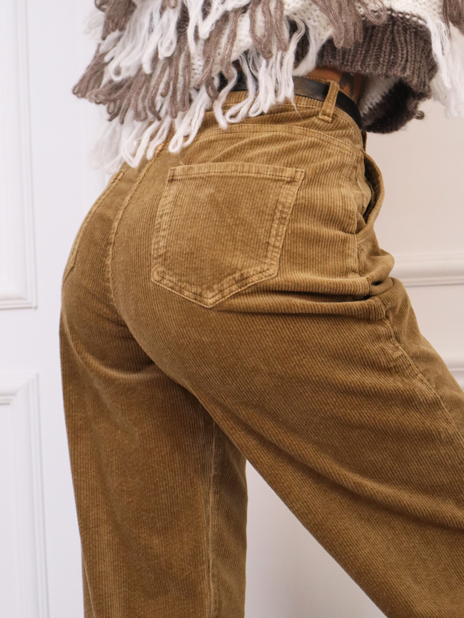 SPODNIE SZTRUKSOWE MOM FIT Z PRZESZYCIAMI NA DOLE NOGAWEK+ PASEK