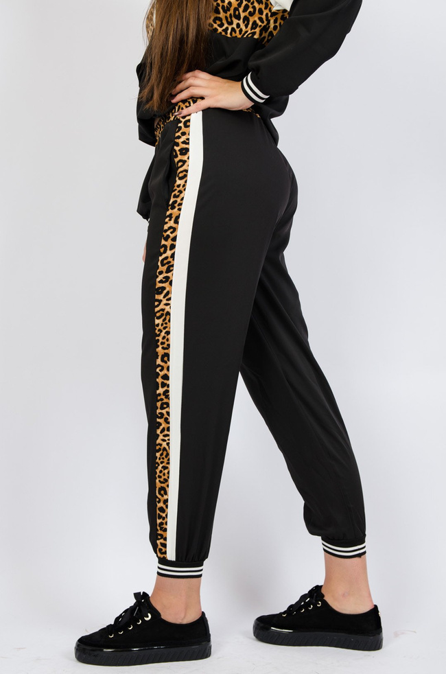 Komplet dresowy z elementami panterki