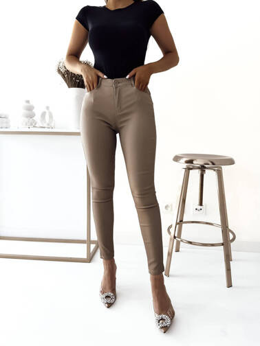 SPODNIE WOSKOWANE PUSH UP Z WYSOKIM STANEM- JASNO BRĄZOWE