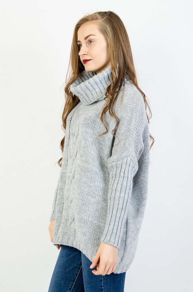 Szary asymetryczny sweter typu nietoperz z golfem