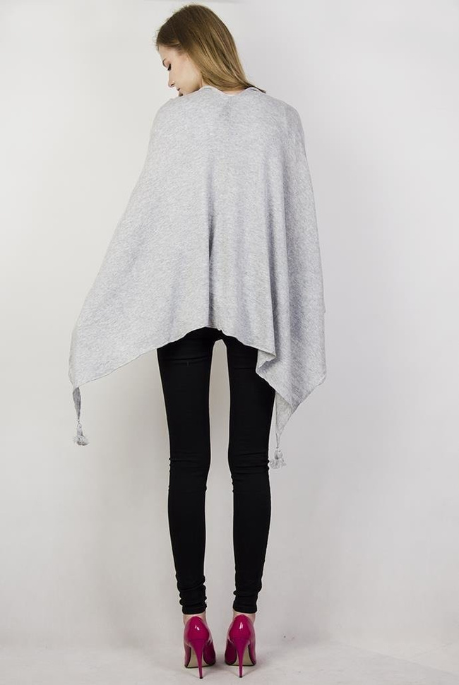 Jasnoszare ponczo