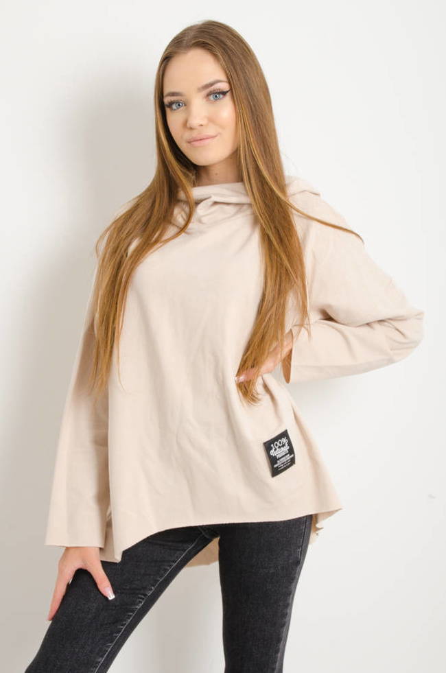 ASYMETRYCZNA BLUZKA Z OZDOBNĄ NASZYWKĄ- BEŻOWA