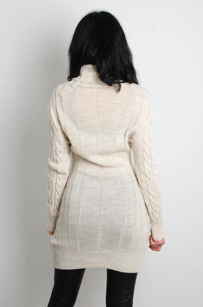 BEŻOWA SWETERKOWA SUKIENKA Z GOLFEM