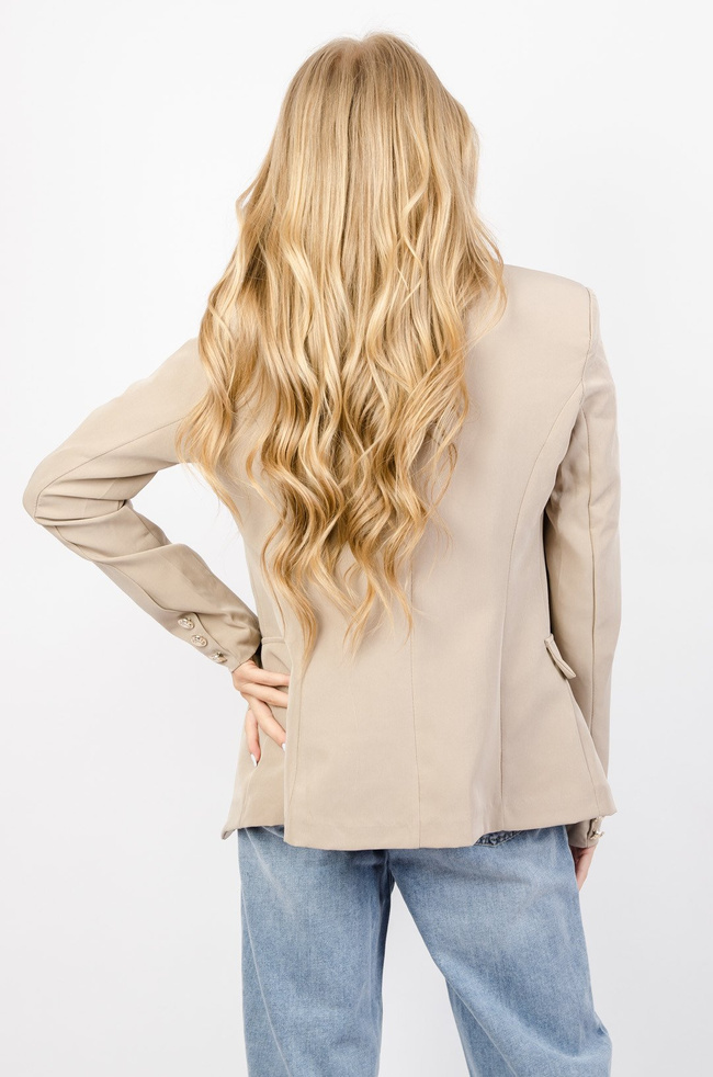 BEŻOWA MARYNARKA ZE ZŁOTYMI GUZIKAMI