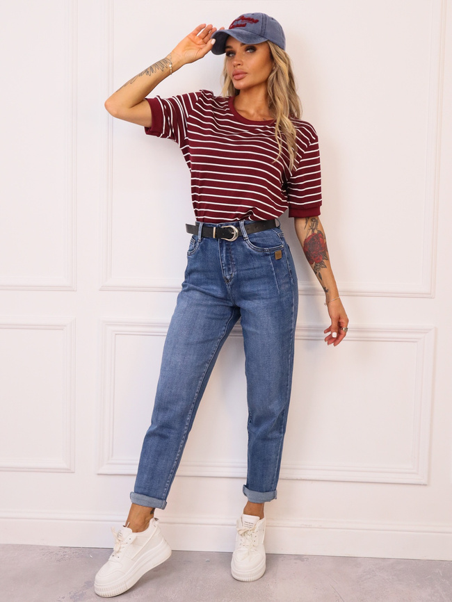 SPODNIE JEANSOWE MOM FIT Z PRZESZYCIAMI PRZY KIESZENIACH I NASZYWKĄ+ PASEK