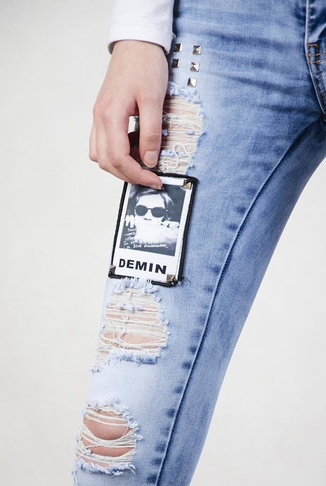 Spodnie jeansowe 7/8 z naszywkami