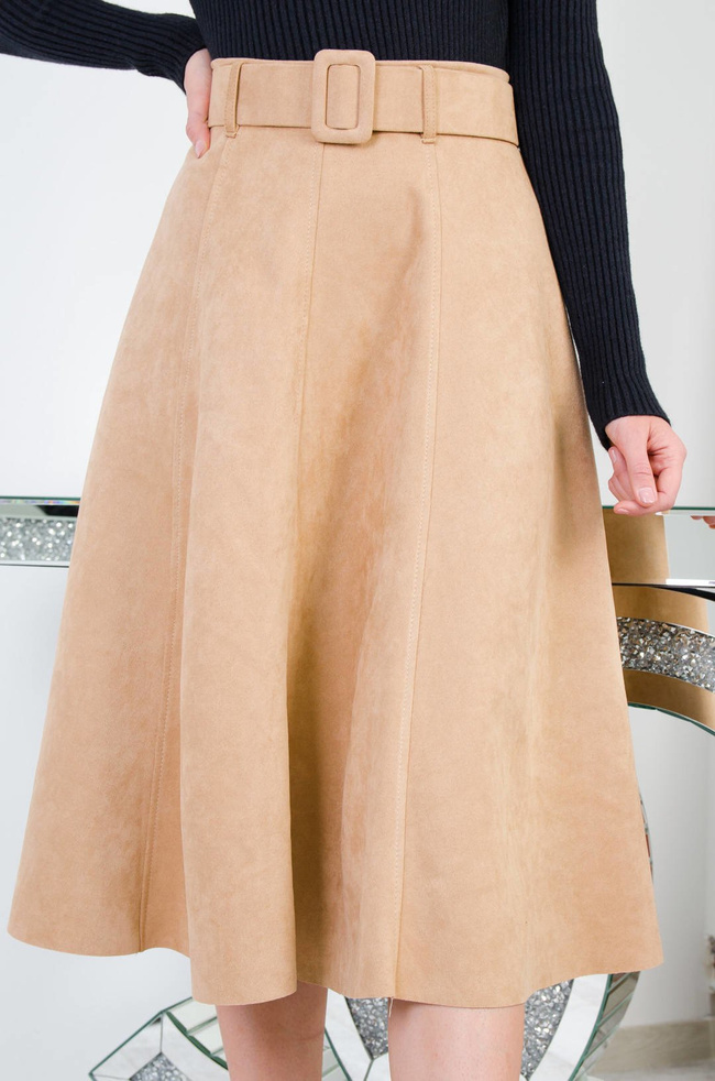 BEŻOWA ZAMSZOWA SPÓDNICA MIDI Z PASKIEM