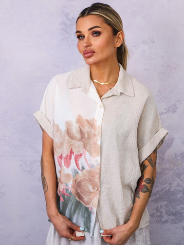KOSZULA OVERSIZE Z KWIECISTYM NADRUKIEM- BEŻOWA