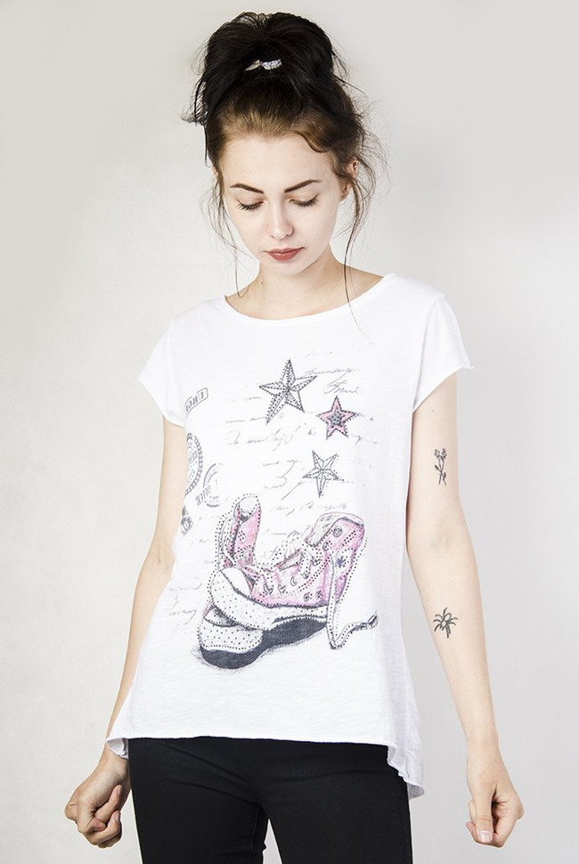 Biała bluzka z nadrukiem i cyrkoniami