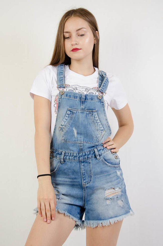 Jasne Jeansowe szorty ogrodniczki