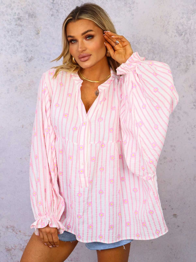 BLUZKA KOSZULOWA OVERSIZE W PASKI I KWIATY- JASNORÓŻOWA