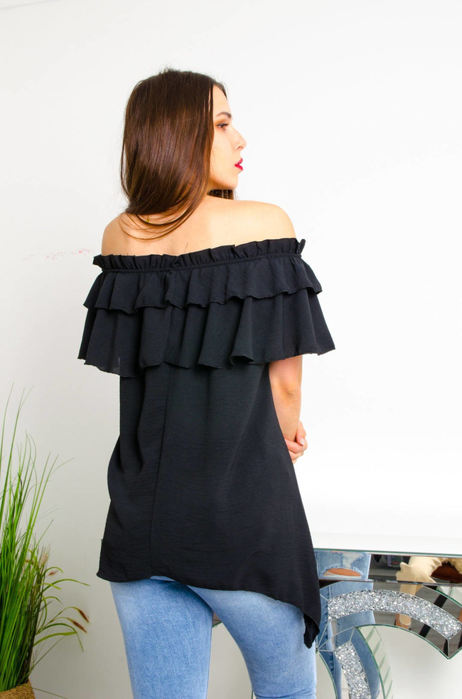 CZARNA BLUZKA Z FALBANĄ ORAZ DŁUŻSZYMI BOKAMI