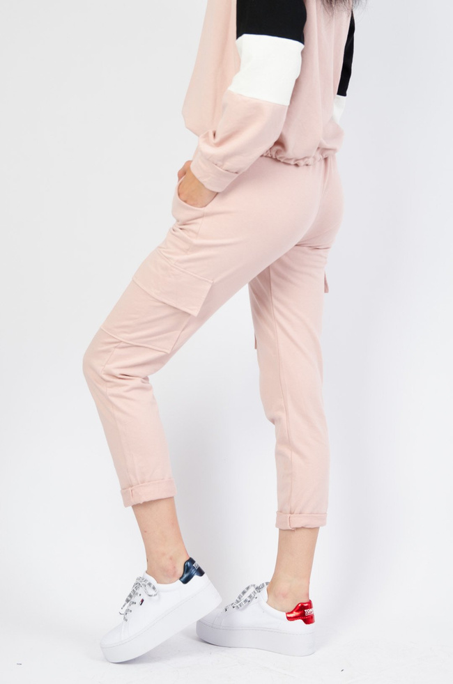 Bawełniane bojówki w kolorze różowym