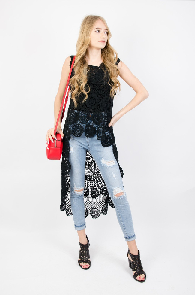 Czarna ażurowa tunika z dłuższym tyłem