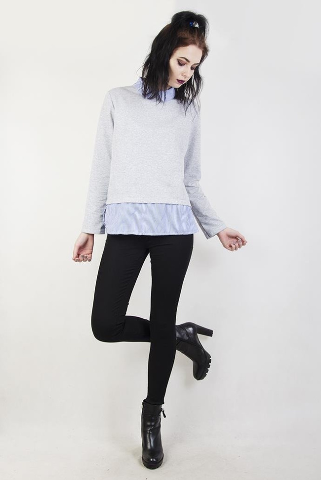 Szara bluzka z koszulowym przedłużeniem i kołnierzykiem