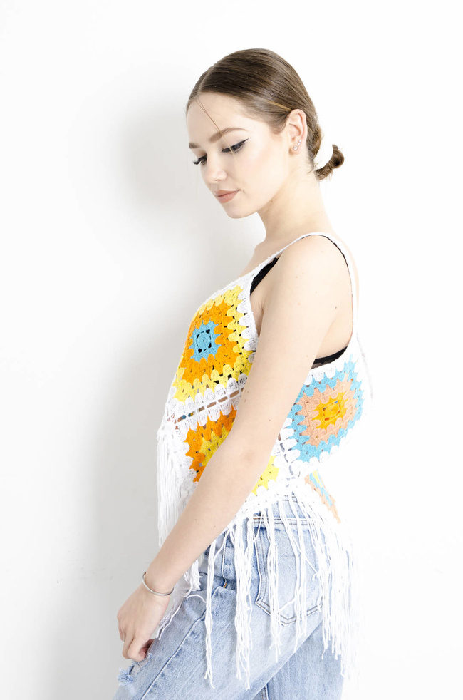 BLUZKA AŻUROWA NA RAMIĄCZKA Z FRĘDZLAMI - BIAŁA