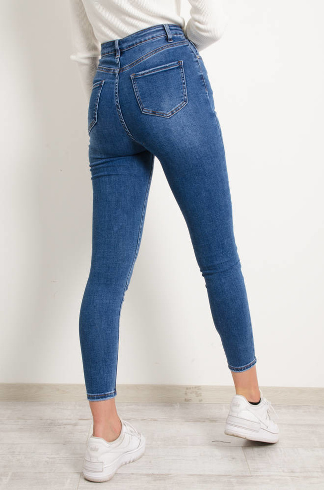 SPODNIE JEANSOWE Z GUZIKAMI- BARDZO WYSOKI STAN