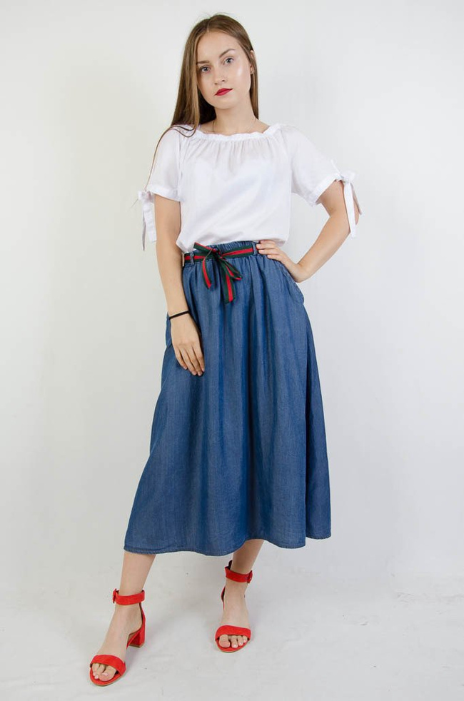 NIEBIESKA SPÓDNICA ZA KOLANO Z WIĄZANIEM W PASIE 